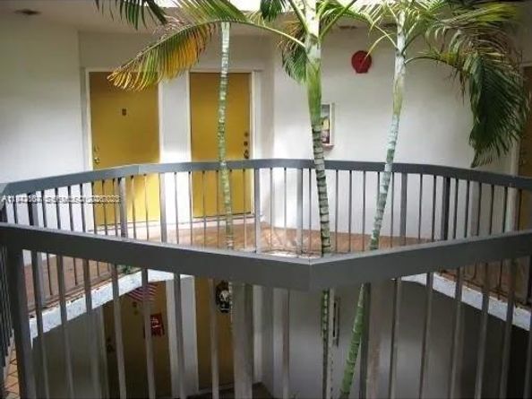 9421 Fontainebleau Blvd 20435, Miami FL 33172