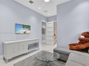 6860 Queenferry Cir, Boca Raton FL 33496