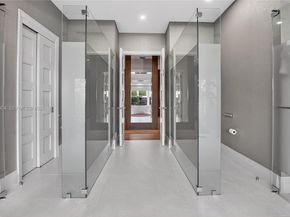 6860 Queenferry Cir, Boca Raton FL 33496