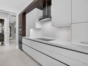 6860 Queenferry Cir, Boca Raton FL 33496