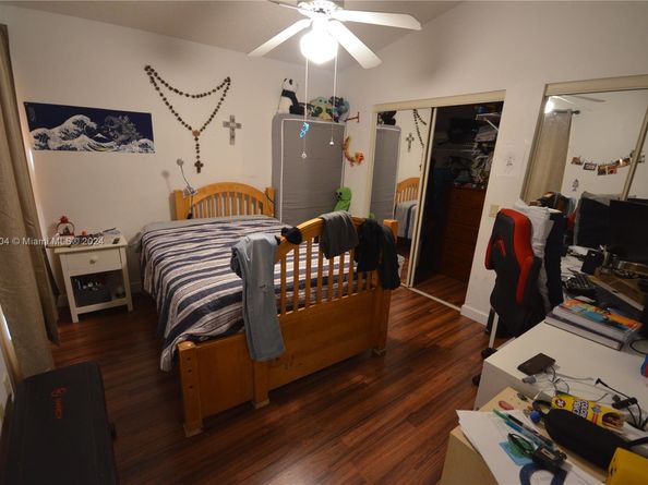 Undisclosed Address #A11642304, Miami FL 33185