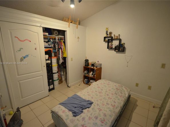 Undisclosed Address #A11642304, Miami FL 33185