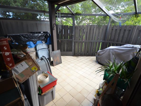 Undisclosed Address #A11642304, Miami FL 33185