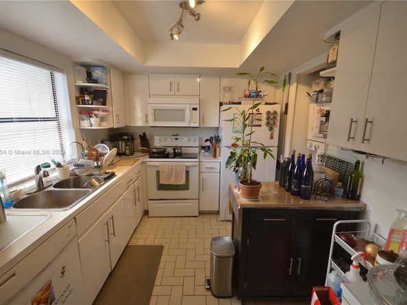Undisclosed Address #A11642304, Miami FL 33185