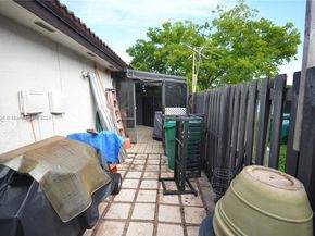 Undisclosed Address #A11642304, Miami FL 33185