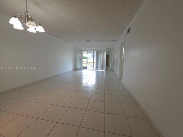 8940 S Hollybrook Blvd 109, Pembroke Pines FL 33025