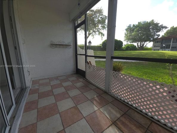 8940 S Hollybrook Blvd 109, Pembroke Pines FL 33025