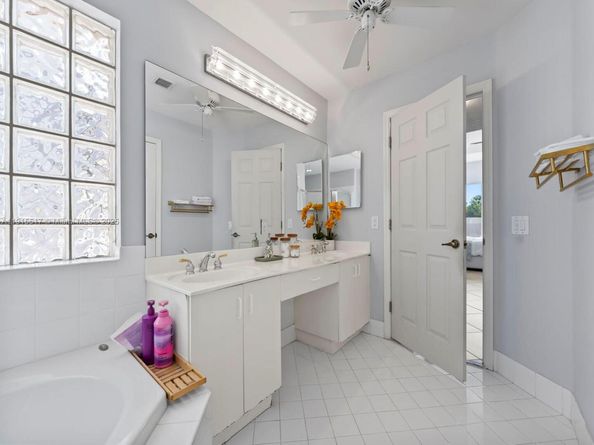 14683 SW 132nd Ave, Miami FL 33186