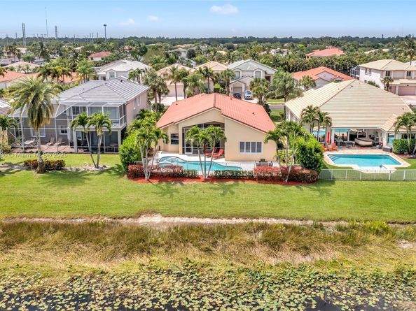 11223 Maritime Ct, Wellington FL 33449