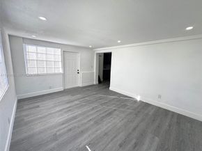 9221 Broad Manor Rd, Miami FL 33147