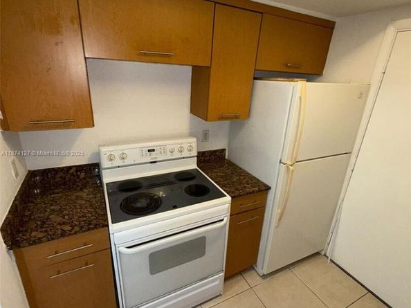 13700 NE 6th Ave 201, North Miami FL 33161