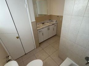 13700 NE 6th Ave 201, North Miami FL 33161