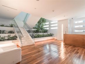 1040 Biscayne Blvd 3007, Miami FL 33132