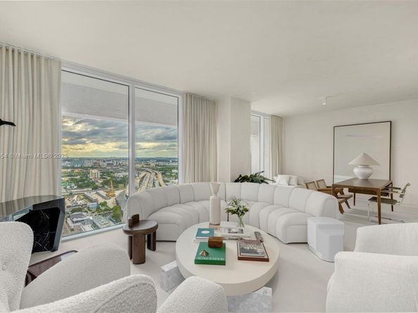 1040 Biscayne Blvd 3007, Miami FL 33132