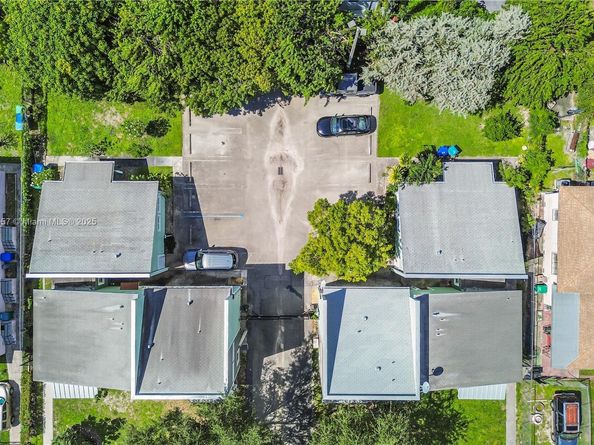 6960 NW 4th Ave 3, Miami FL 33150