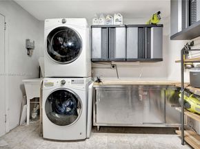 553 Riverside Drive, Palm Beach Gardens FL 33410