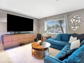 553 Riverside Drive, Palm Beach Gardens FL 33410