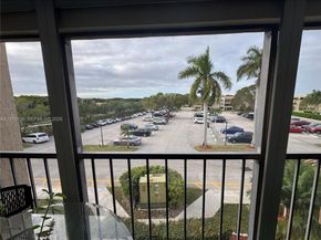 240 Lakeview Dr 308, Weston FL 33326