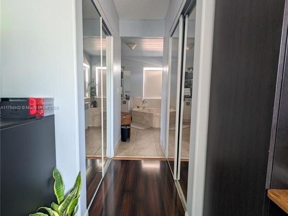 7683 NW 19th St, Pembroke Pines FL 33024