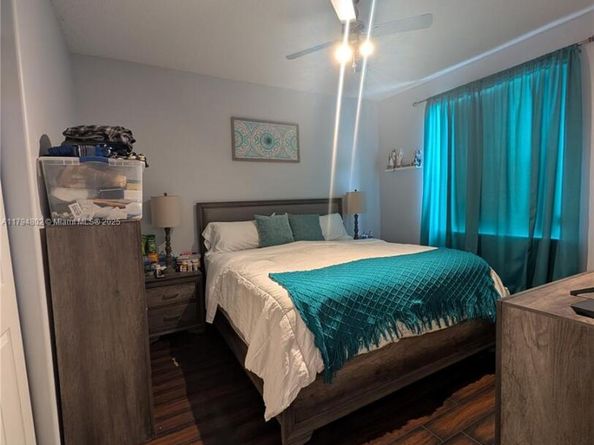 7683 NW 19th St, Pembroke Pines FL 33024
