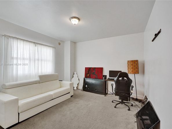 14951 Royal Oaks Ln 1704, North Miami FL 33181