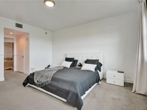 14951 Royal Oaks Ln 1704, North Miami FL 33181