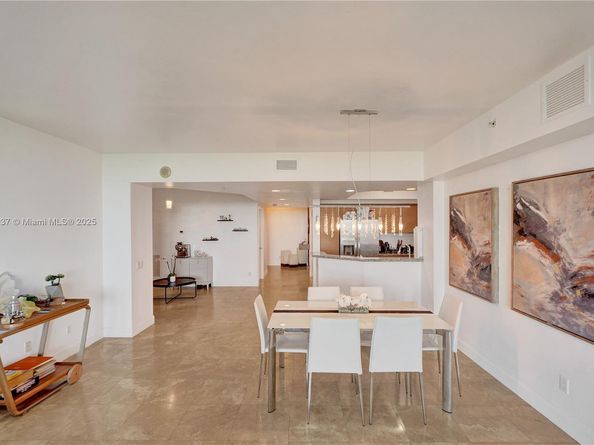 14951 Royal Oaks Ln 1704, North Miami FL 33181