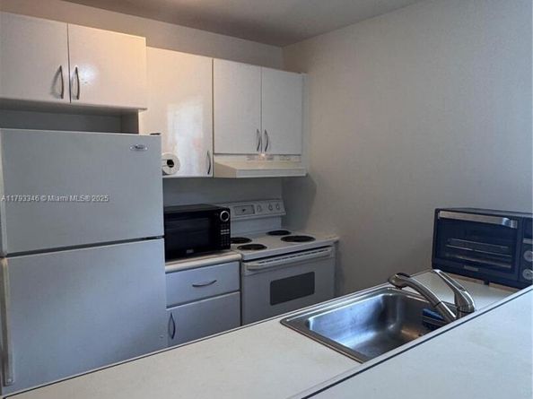 361 Collins Ave A2, Miami Beach FL 33139