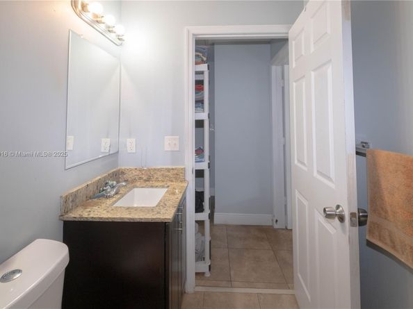 1968 NW 4th Ct 323, Miami FL 33136