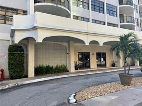 66 Valencia Ave PH1C, Coral Gables FL 33134