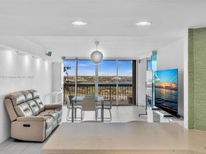 2425 Presidential Way 2003, West Palm Beach FL 33401