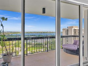 2425 Presidential Way 2003, West Palm Beach FL 33401