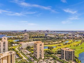 2425 Presidential Way 2003, West Palm Beach FL 33401