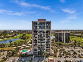 2425 Presidential Way 2003, West Palm Beach FL 33401