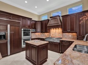 730 Leigh Palm Ave, Plantation FL 33324
