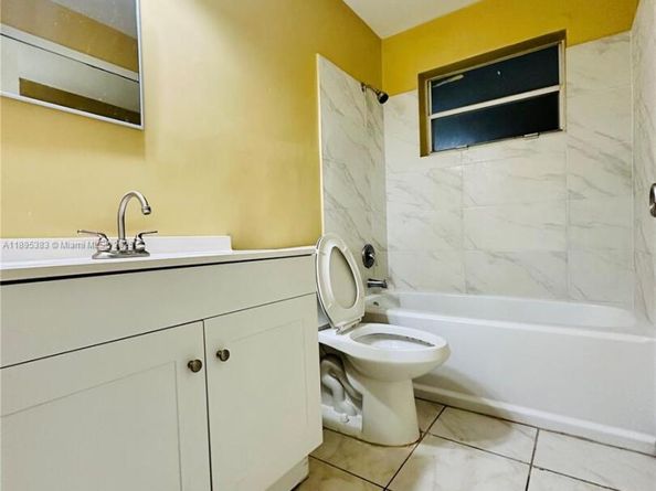 2900 N 73rd Ave, Hollywood FL 33024