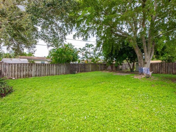 2900 N 73rd Ave, Hollywood FL 33024