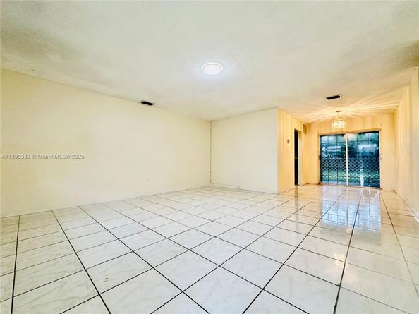 2900 N 73rd Ave, Hollywood FL 33024