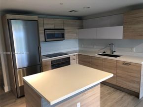 16385 Biscayne Blvd 1205, North Miami Beach FL 33160