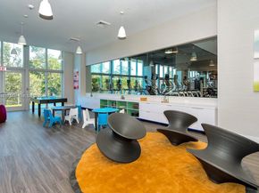 16385 Biscayne Blvd 1205, North Miami Beach FL 33160