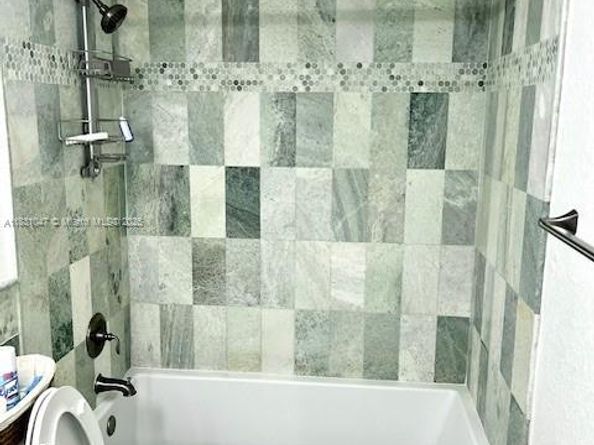 3552 Magellan Cir 122, Aventura FL 33180
