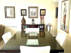 3552 Magellan Cir 122, Aventura FL 33180