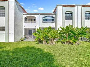 3552 Magellan Cir 122, Aventura FL 33180