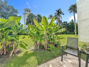3552 Magellan Cir 122, Aventura FL 33180