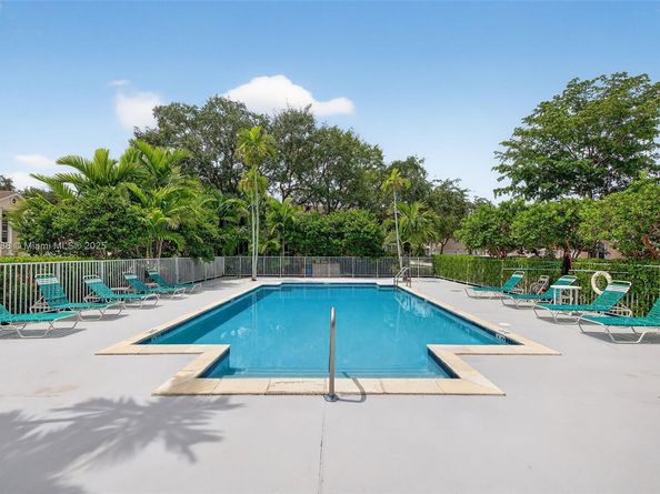 12447 NW 10th Ct D15, Coral Springs FL 33071