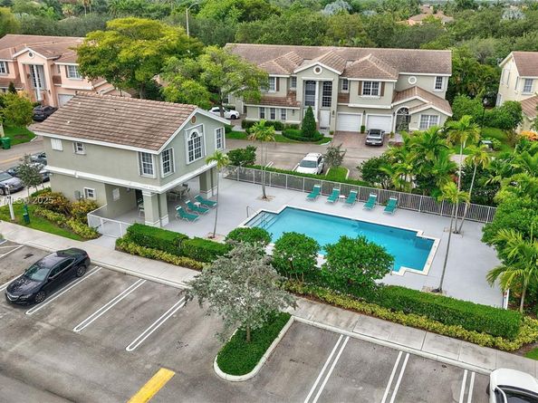 12447 NW 10th Ct D15, Coral Springs FL 33071