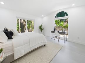 3700 Justison Rd, Miami FL 33133