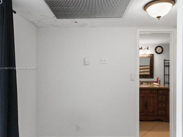 2030 S Ocean Dr 1710, Hallandale Beach FL 33009