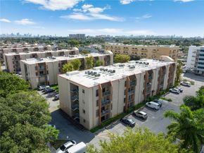 4855 NW 7th St 4096, Miami FL 33126