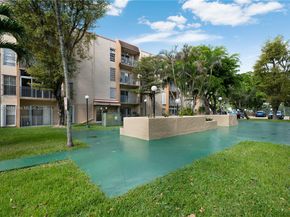 4855 NW 7th St 4096, Miami FL 33126